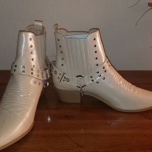 Pearl Toned Booties